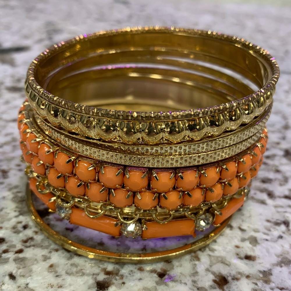 9 bangles 🥰 coral